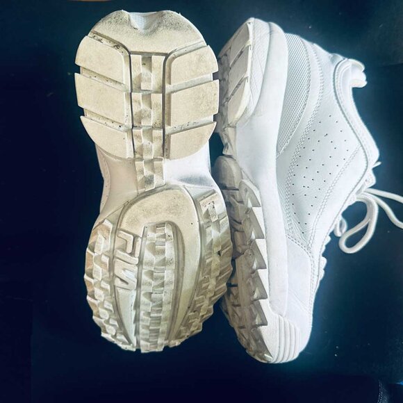 Fila Women's Disruptor II Premium Sneaker - Size 8,5 - Picture 7 of 10